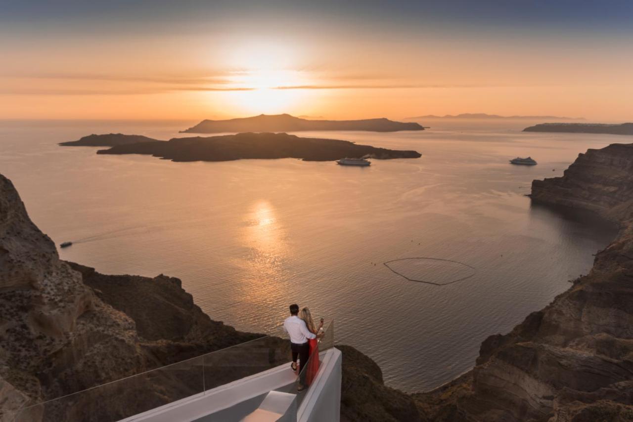 Symphony Suites Santorini Pyrgos Kallistis Номер фото