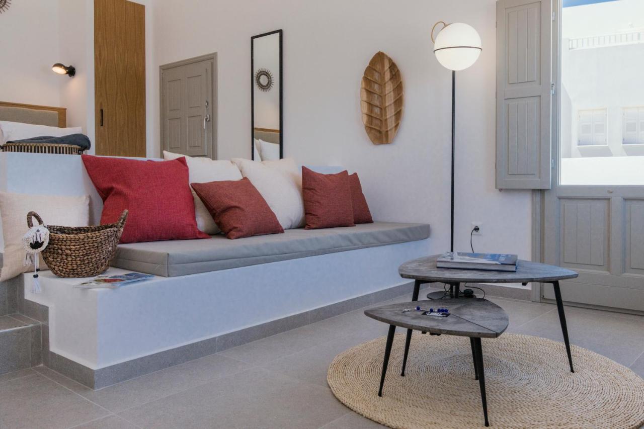 Symphony Suites Santorini Pyrgos Kallistis Екстер'єр фото