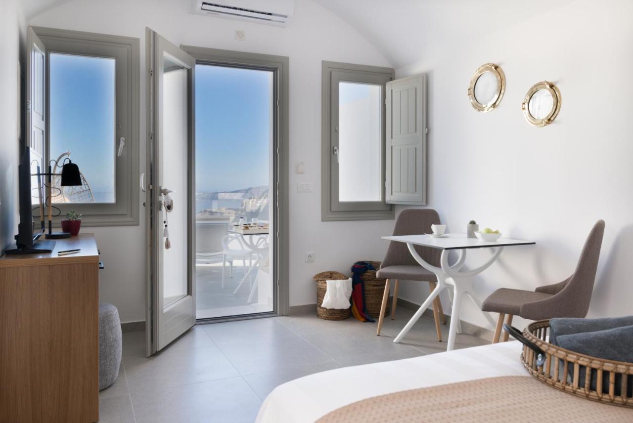 Symphony Suites Santorini Pyrgos Kallistis Екстер'єр фото