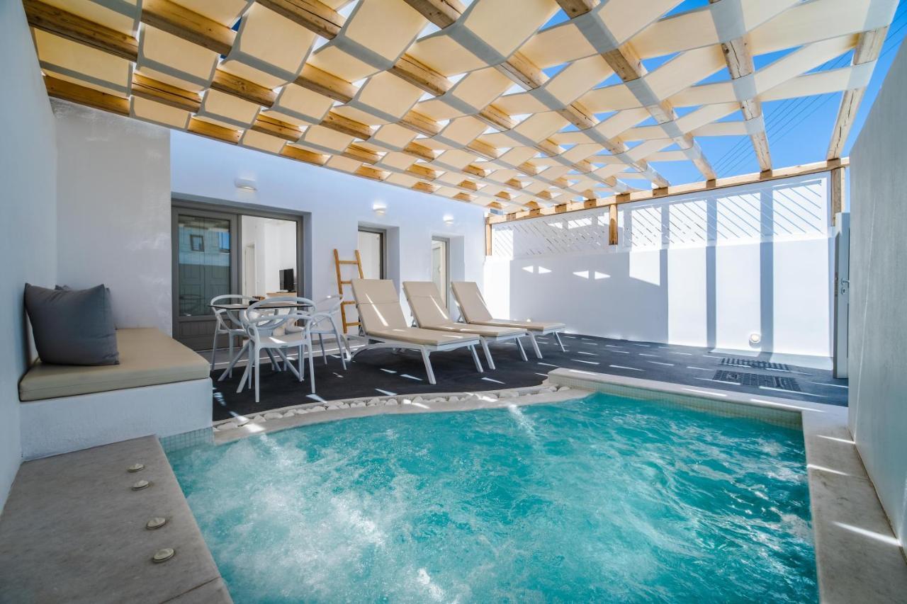 Symphony Suites Santorini Pyrgos Kallistis Екстер'єр фото